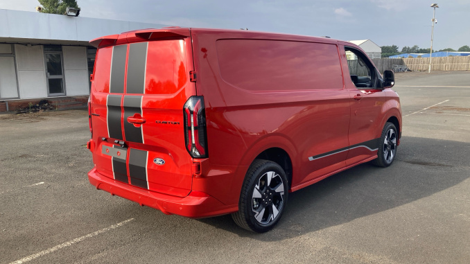 Ford Transit Custom 320 L1 Diesel Awd 2.0 EcoBlue 170ps H1 Van Sport Auto - Image 10